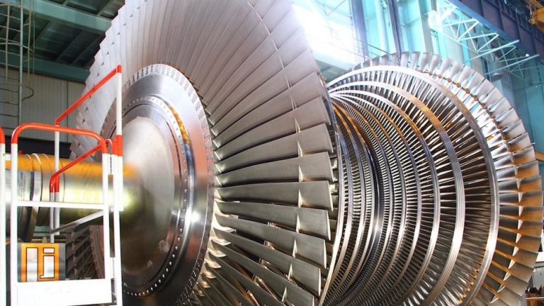 General Electric teste le plus grand rotor du monde de turbine Arabelle à Belfort.