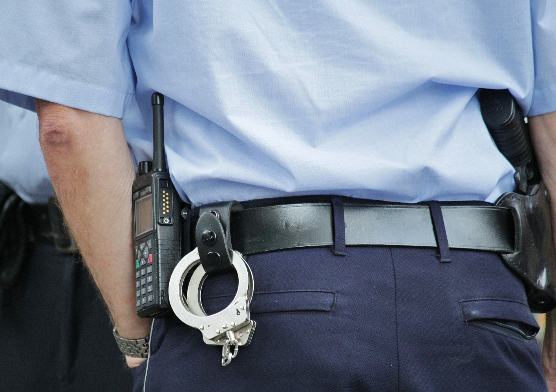 Polie et gendarmerie on t procédé à de nouvelles interpellations ce lundi. Image par Anja de Pixabay