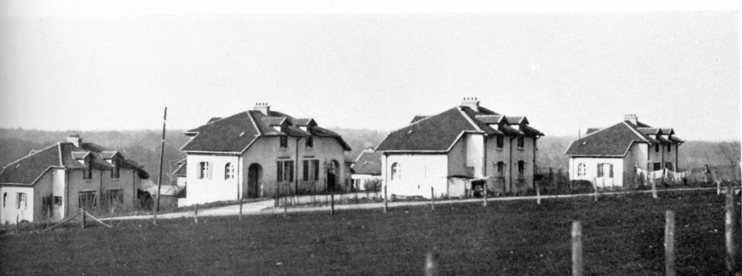 Vue générale de la cité Japy, à Beaucourt, l'un des premiers programmes engagés par Territoire Habitat dans les années 1920.