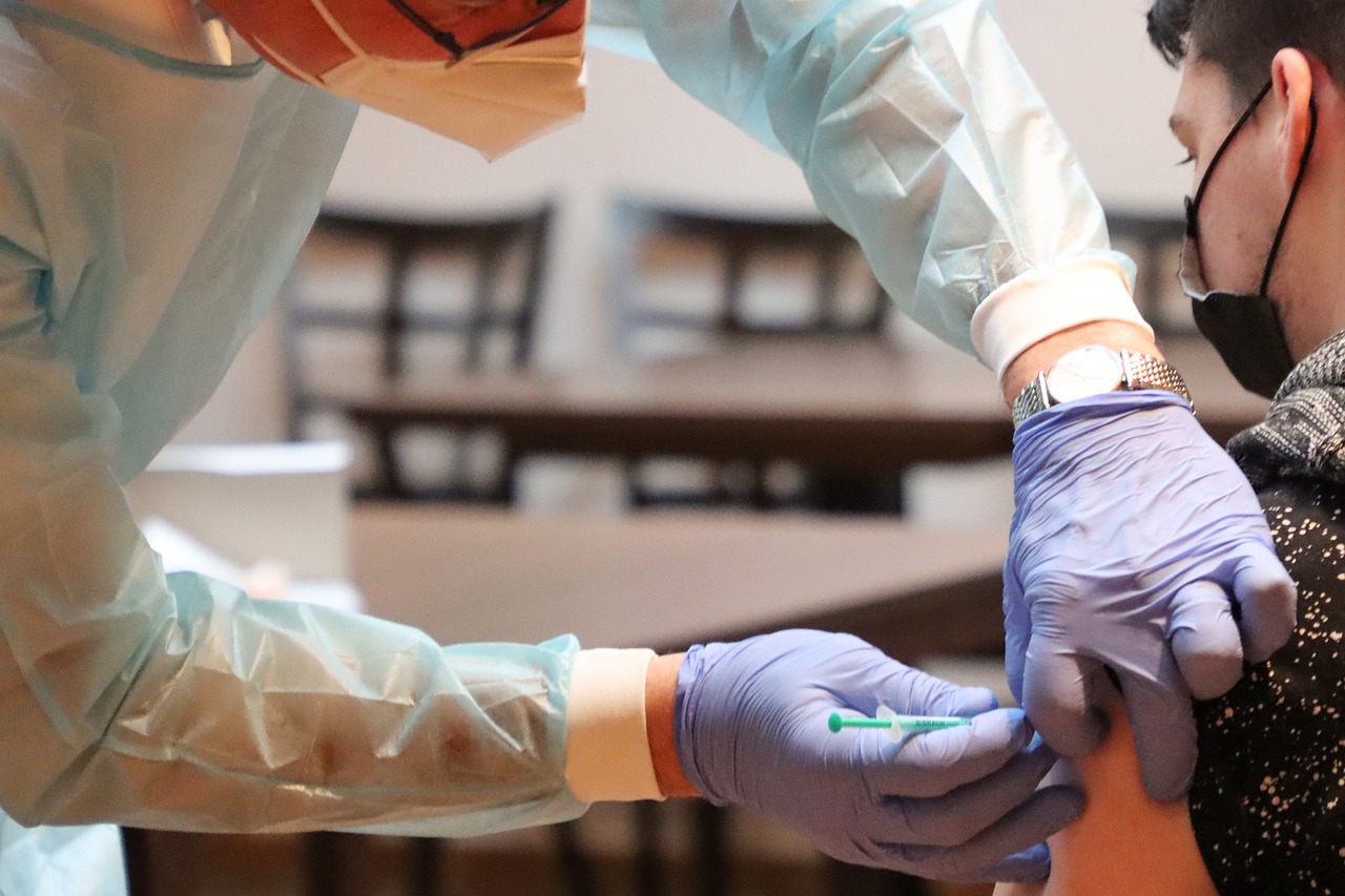 Des centaines de créneaux de vaccination contre la covid-19 sont ouverts à Vézelois par le conseil départemental du Territoire de Belfort.