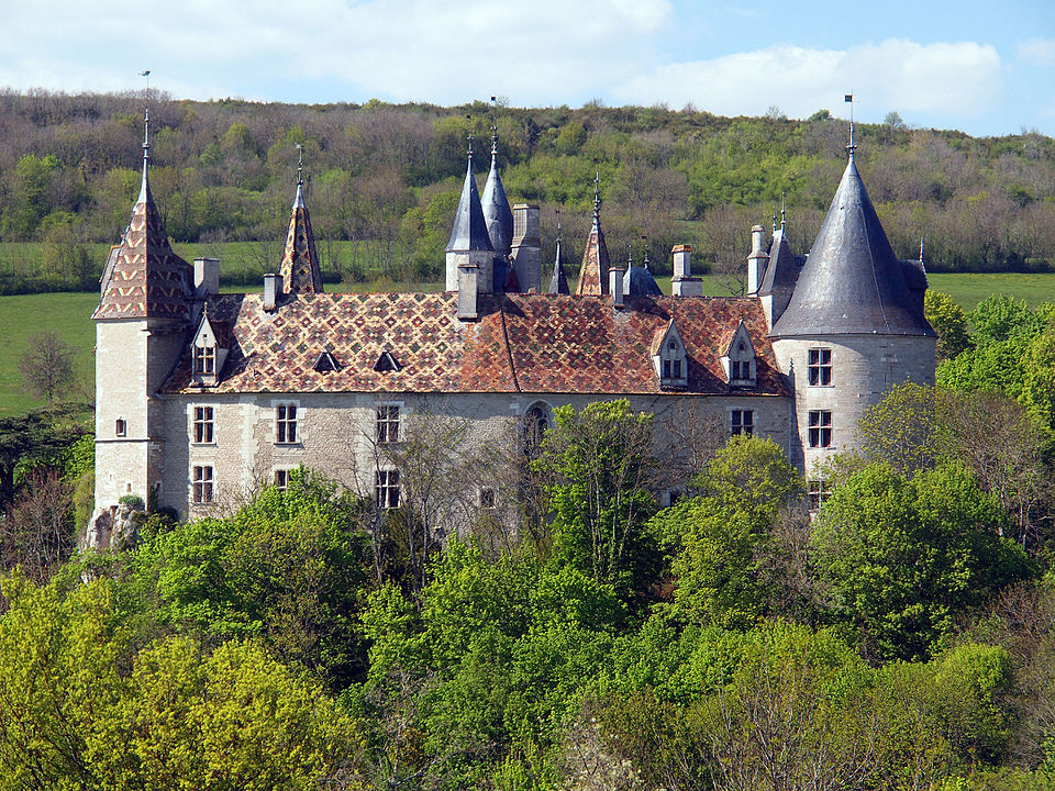 Château La Rochepot (CC BY 2.0 – John Picken)