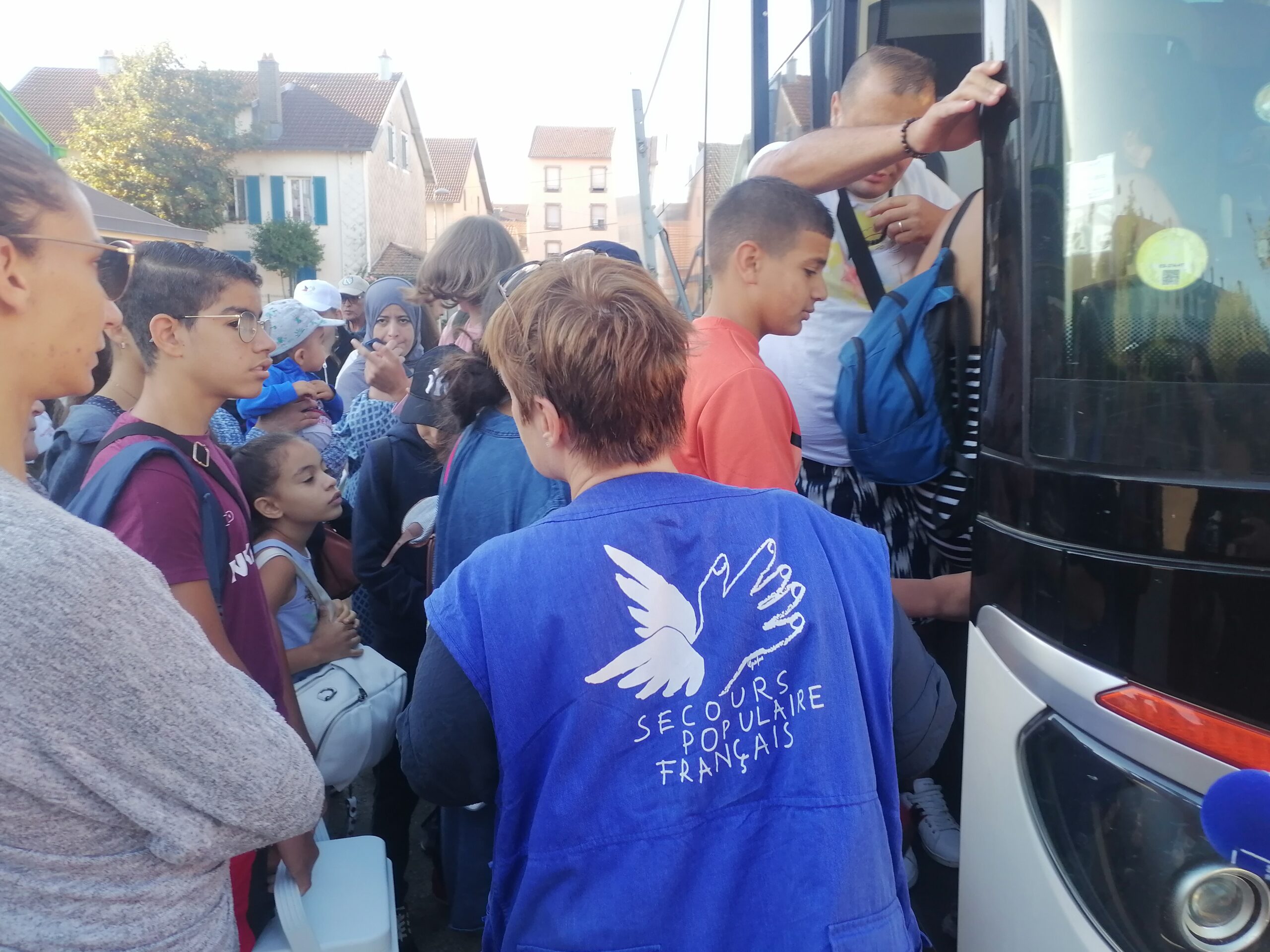 Belfort : 118 personnes embarquent pour Europa Park avec le Secours populaire