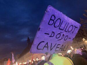 « Boulot, dodo, caveau ».