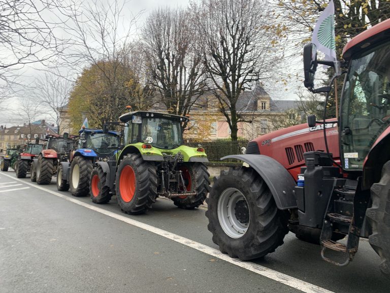 Les agriculteurs et exploitants agricoles avaient déjà manifesté devant la préfecture du Territoire de Belfort mardi 28 novembre. | ©Le Trois - EC