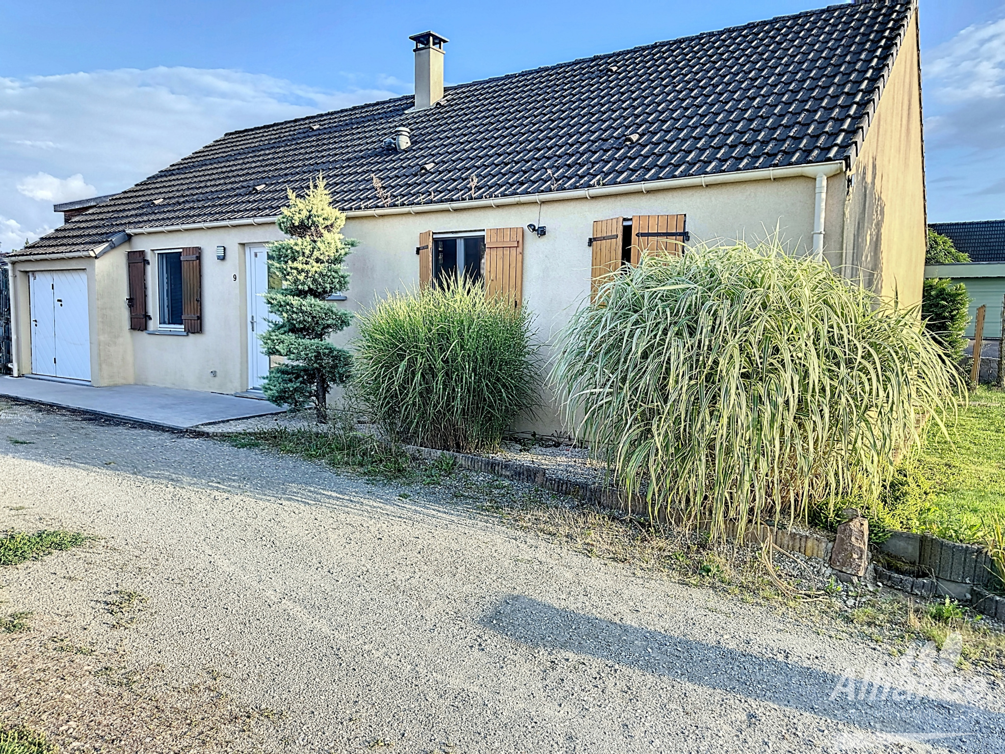 Maison plain pied sur 678 m2 de terrain