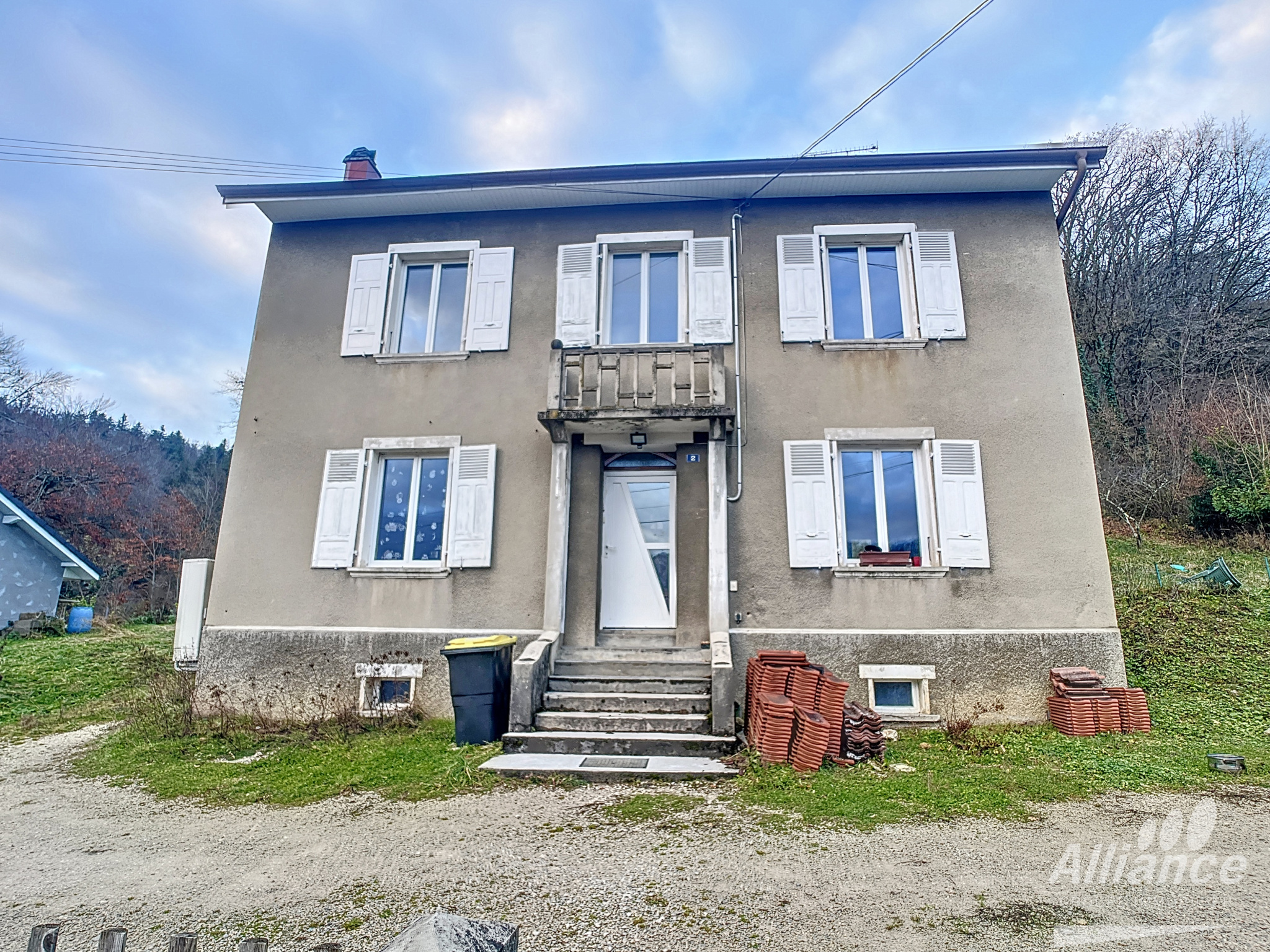 Grande maison à acheter à Pont-De-Roide (25)