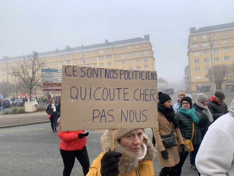 Manifestation à Belfort, 5 décembre 2024. | ©Le Trois - E.C.