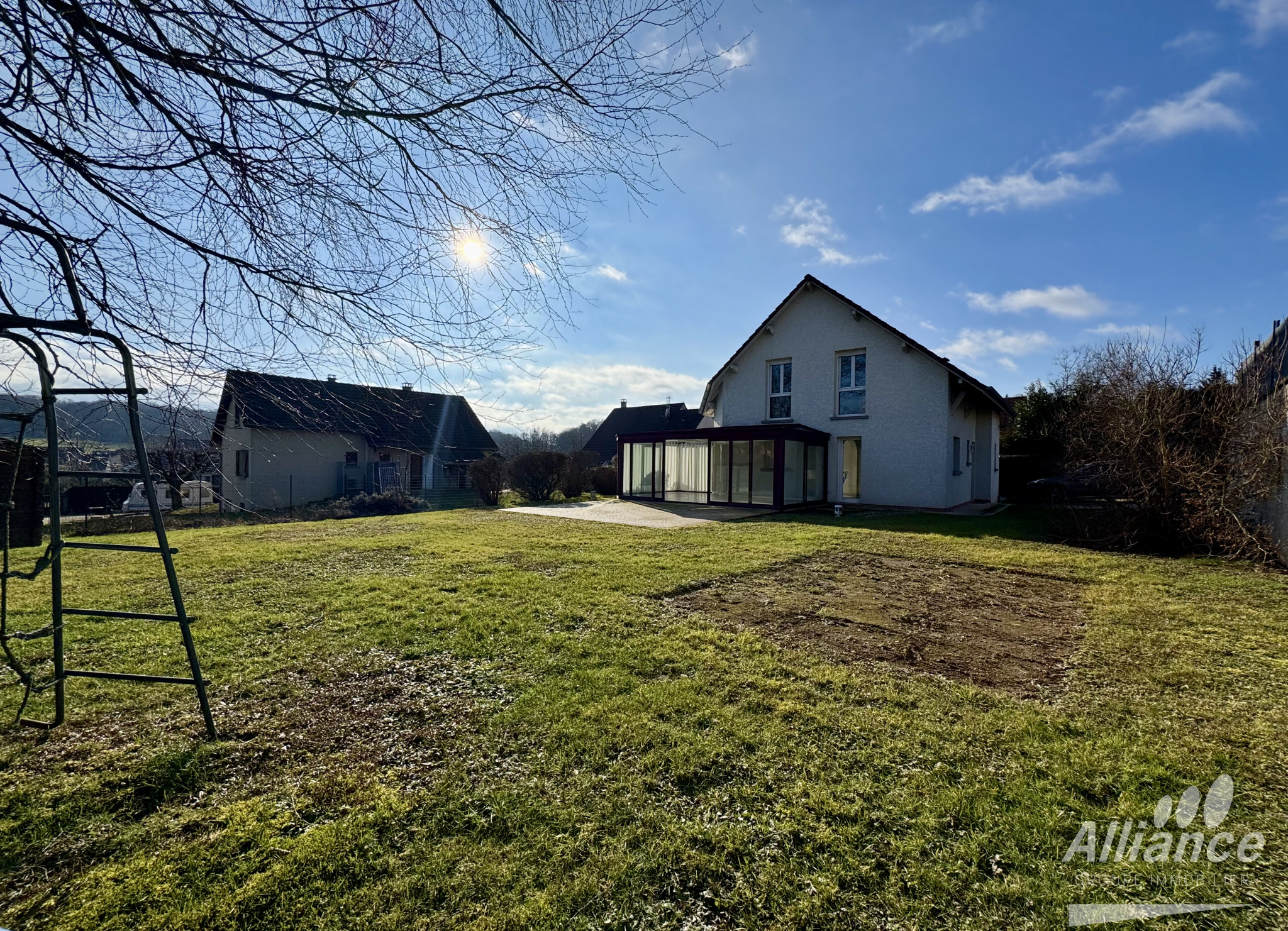 Maison F6 d’une surface de 156 m2 avec un terrain de 1075 m2