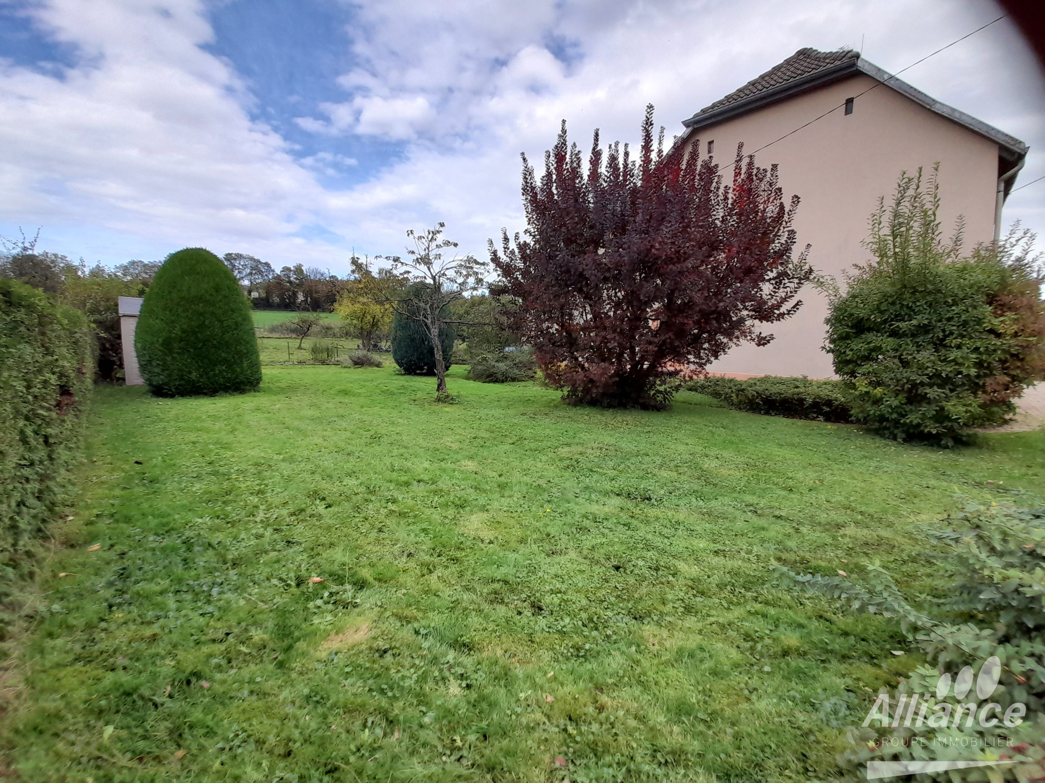 Frontiere suisse maison avec 4 chambres