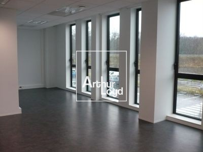 LOCATION BUREAU 55M2 JONXION + PARKING