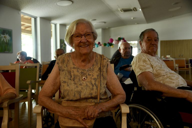 Jeanne, résidente de Pont-de-Roide, a apprécié ce moment suspendu. | ©Le Trois - A.S.