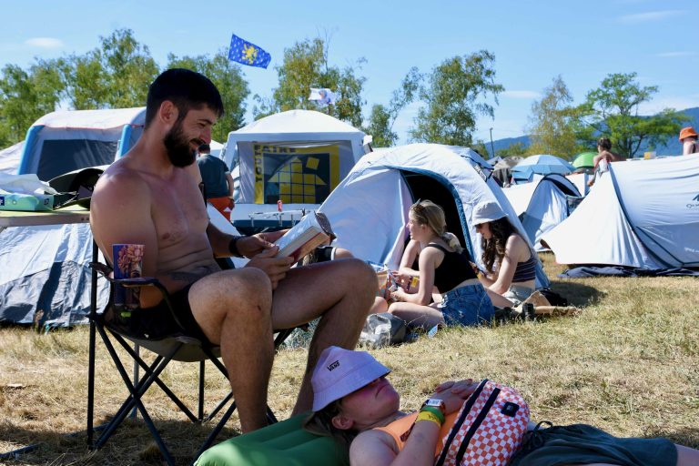 Environ 9 000 festivaliers sont installés sur au camping des Eurockéennes. | ©Le Trois - A.S.