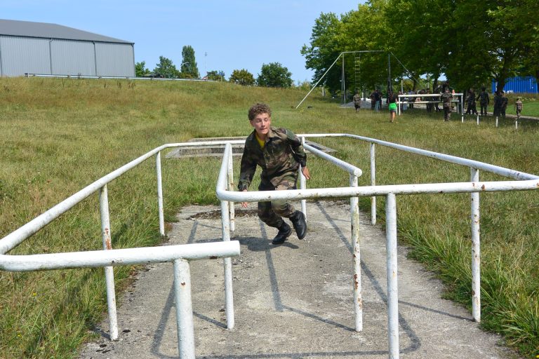 Obstacle de vitesse dans ce mini labyrinthe.