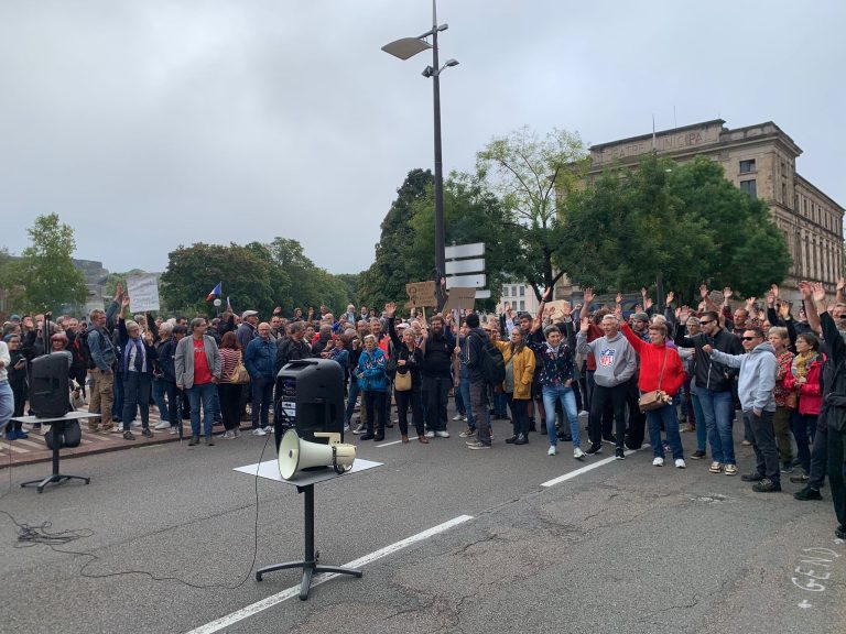 La constitution du cortège.