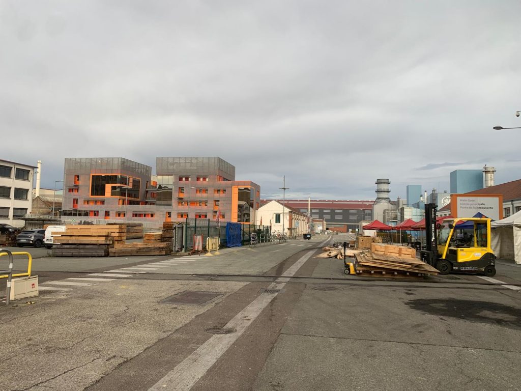 Arabelle Solutions Le piquet de grève des salariés d'Arabelle Solutions, installé depuis plusieurs jours rue de la Découverte, a été levé. | © Le Trois T.Q.