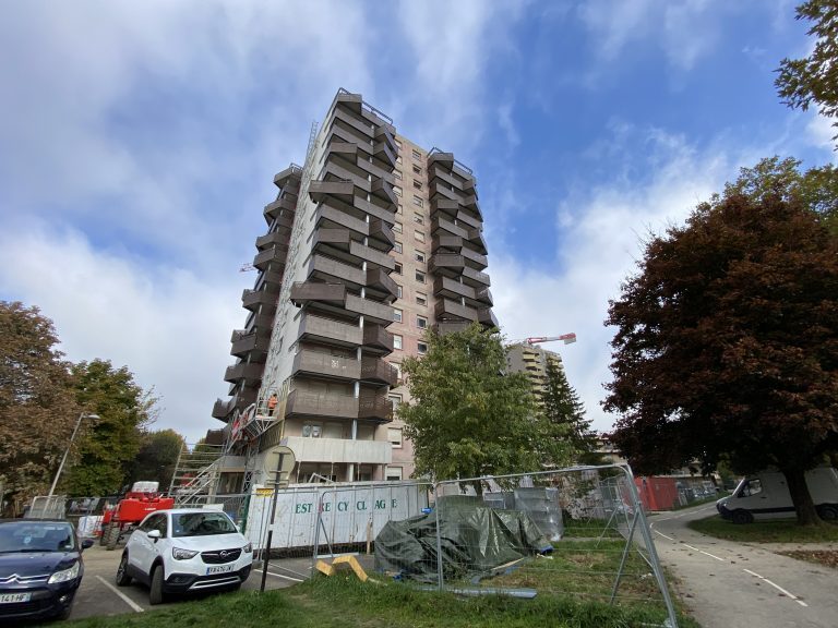L'un des quatre immeubles en cours de rénovation par Territoire Habitat.