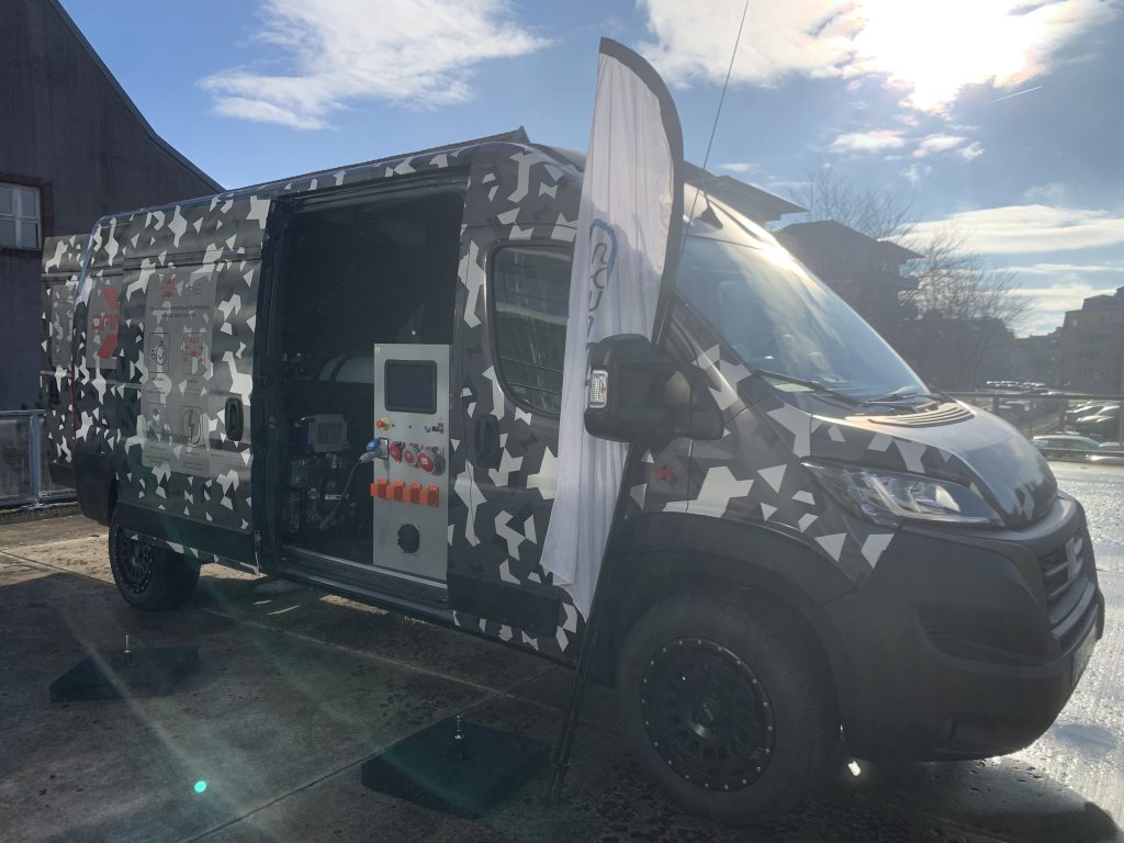 H2SYS a conçu avec Dangel un générateur électrique mobile tout-terrain.