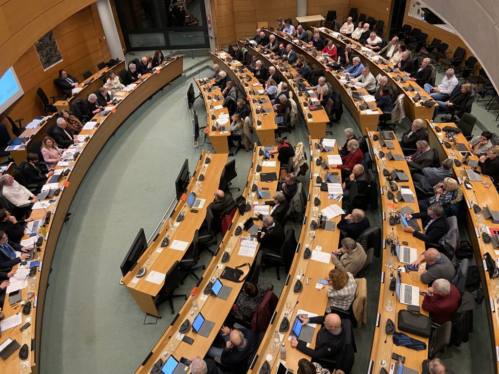 Les élus du Pays de Montbéliard Agglomération lors du conseil communautaire du 22 janvier 2026.