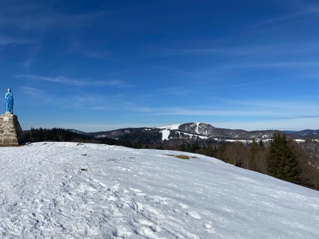 La neige est de retour sur le massif du Ballon d'Alsace. | archives © Le Trois P.-Y.R.