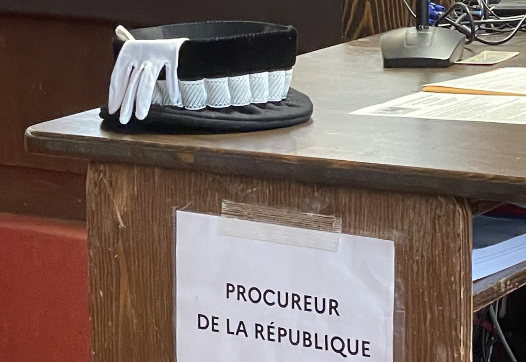 Illustration justice procureur.