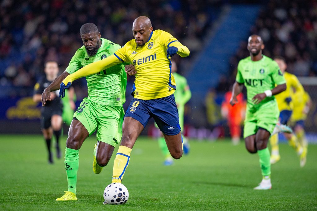 Kapit Djoco, attaquant du FC Sochaux-Montbéliard, contre le Paris 13 Atletico, le 13 février 2026.