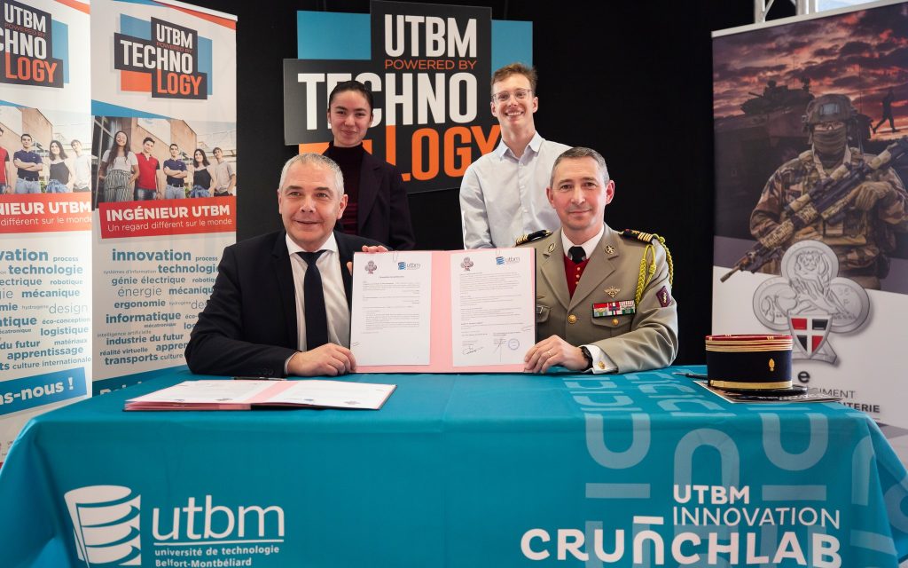 L'université de technologie de Belfort-Montbéliard (UTBM) et le 35e régiment d'infanterie ont signé une convention le 18 mars, lors du Crunch time, en présence du directeur Ghislain Montavon et du colonel Franck Duchemin, chef de corps du 35e RI. | ©35e RI