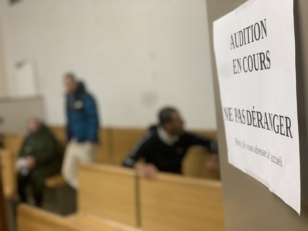 Forte affluence au tribunal de Belfort, ce dimanche 15 mars, où des citoyens contestent leur radiation des listes électorales.