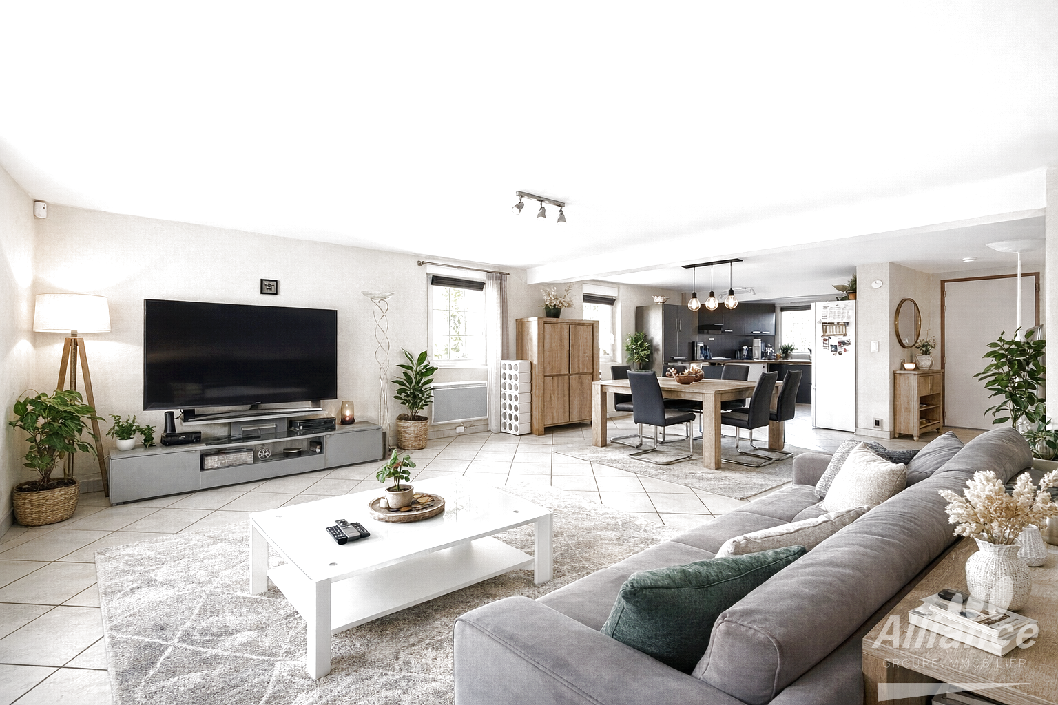 A VENDRE- Appartement T3 avec terrasse – garage – cave.