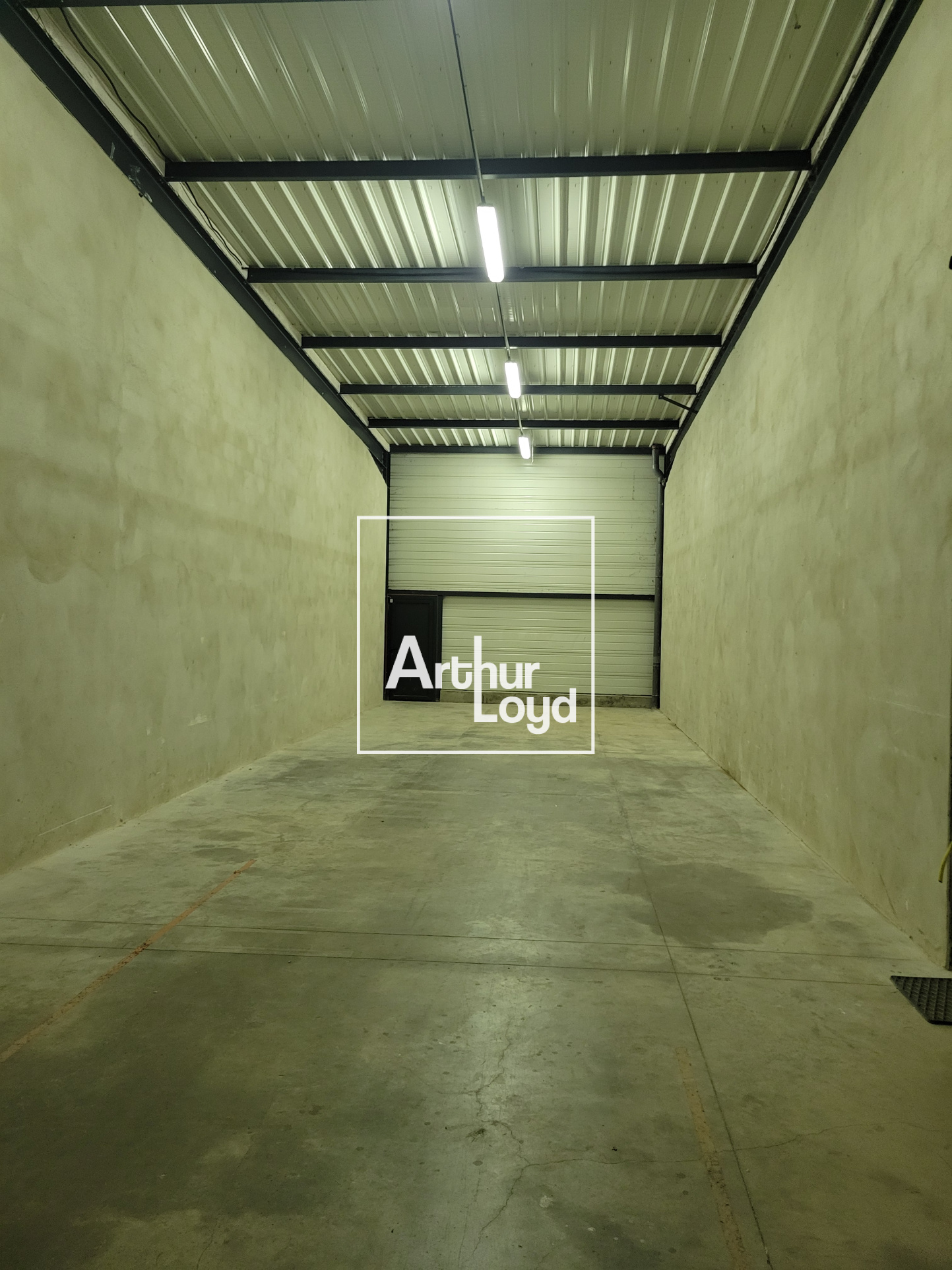 Local d&rsquo;activité en plein centre de Technoland Etupes