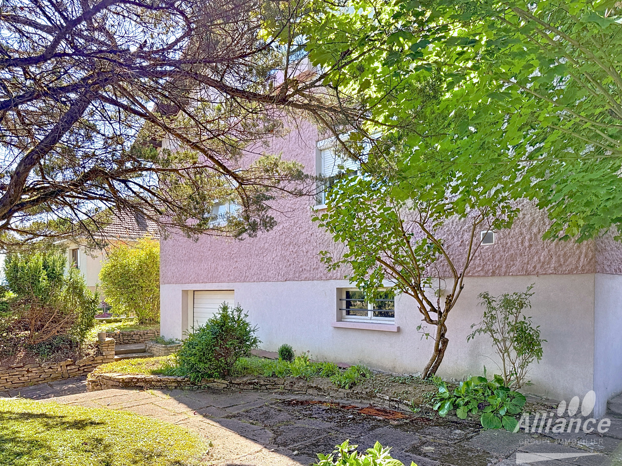 MAISON INDIVIDUELLE QUARTIER RESIDENTIEL