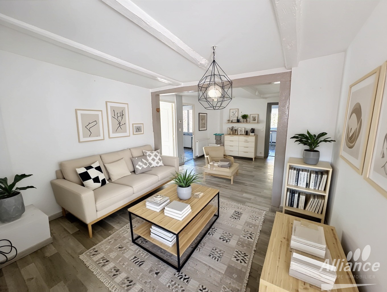 À louer : Appartement T3   1er étage   Immeuble calme   Proc