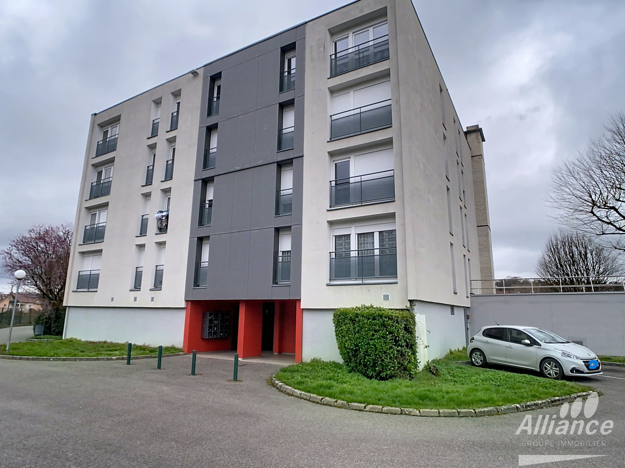 FESCHES-LE-CHÂTEL Centre