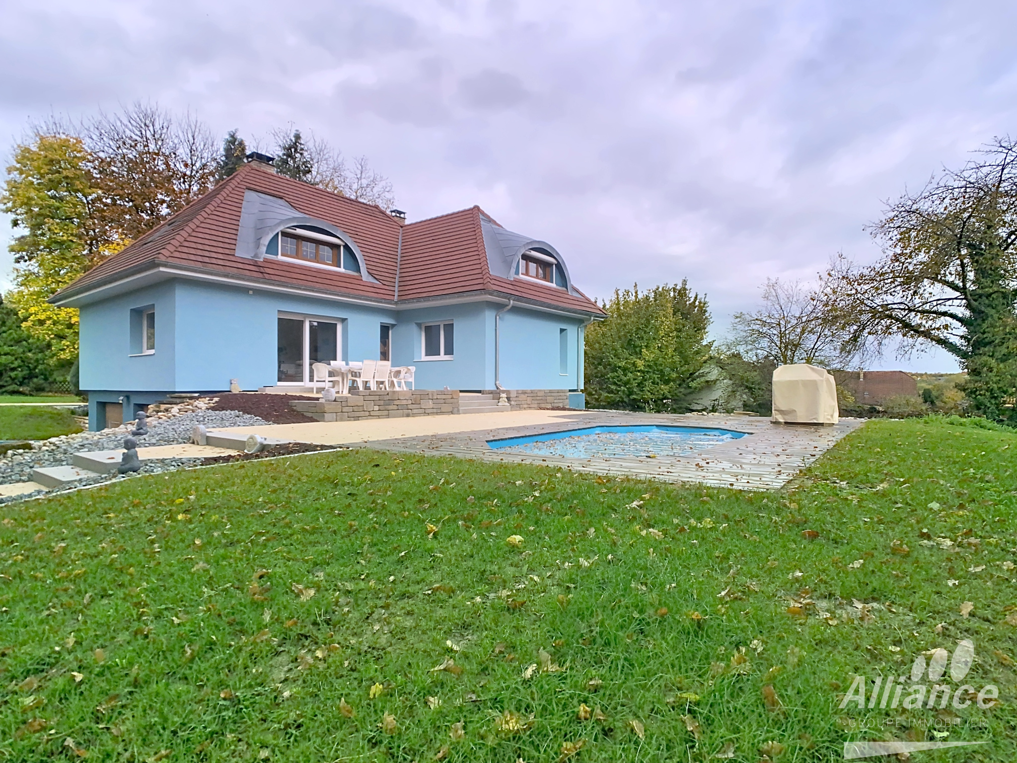 LEBETAIN – PROPRIETE SUR 50 ARES ENV.