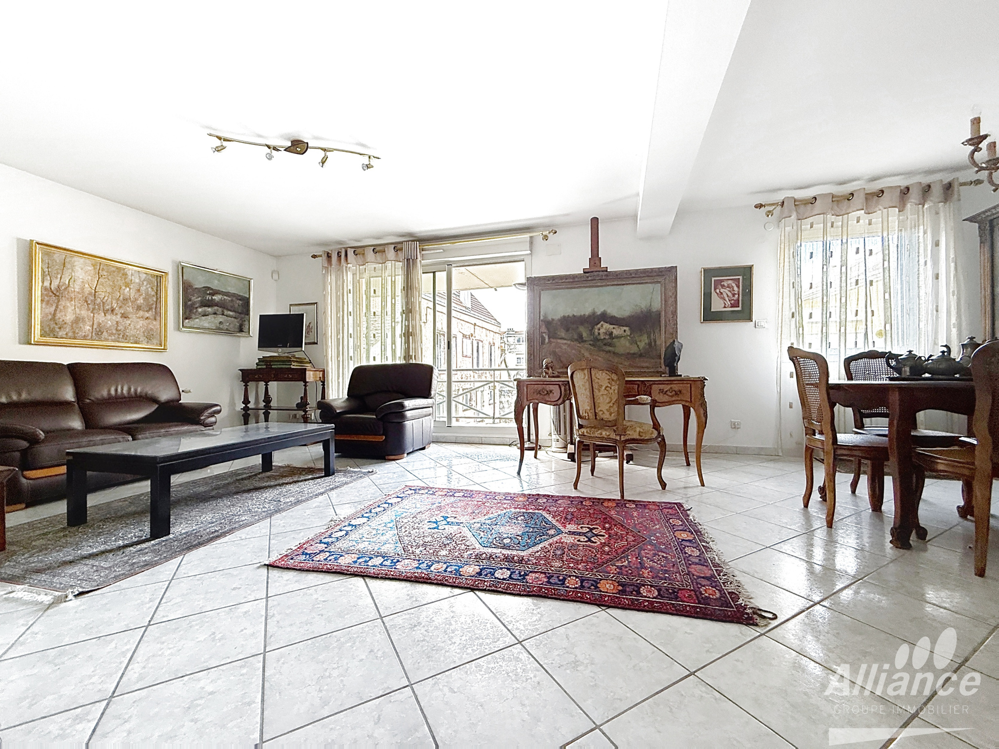 A VENDRE – APPARTEMENT T4  DE STANDING  AVEC TERRASSE ET ASC