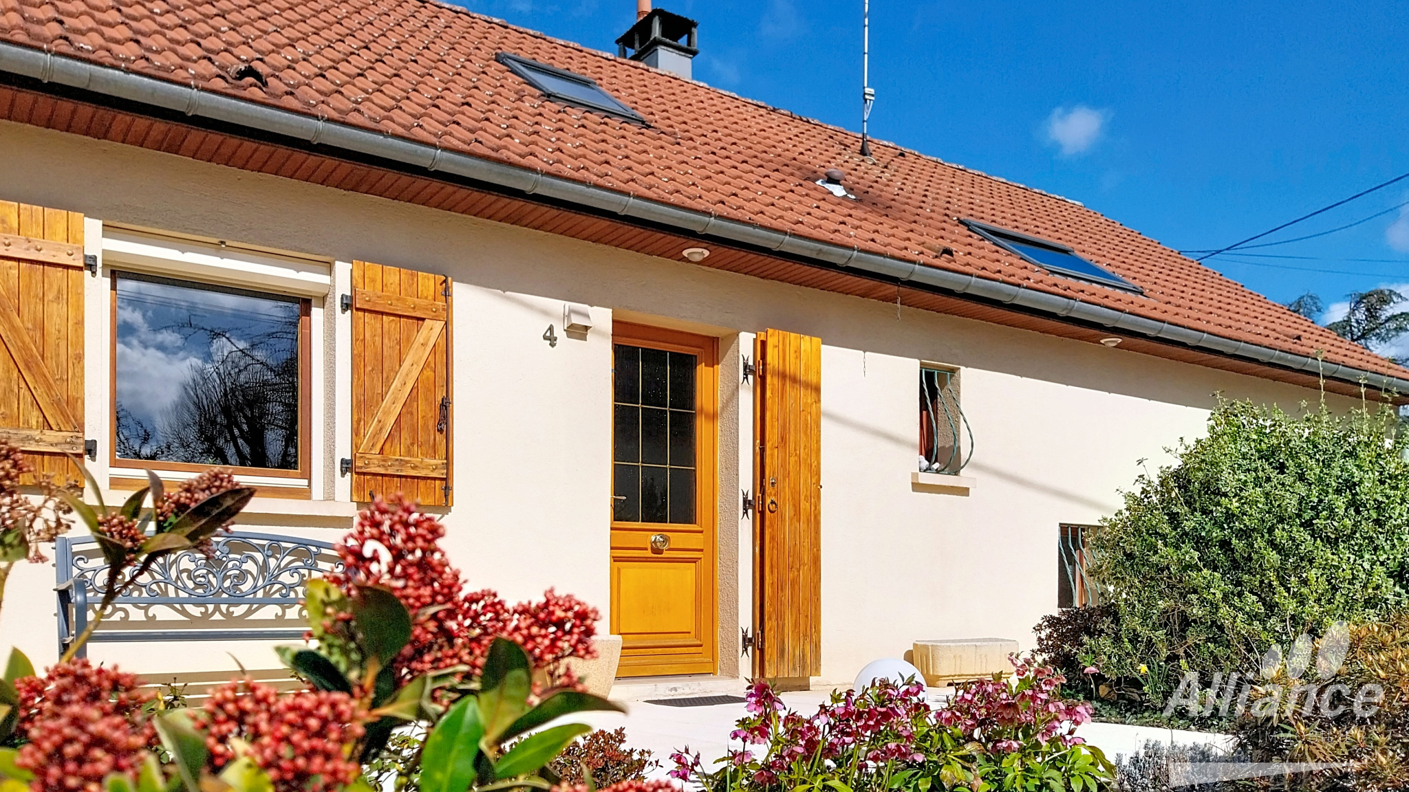 MAISON 115M2 – 3 CHAMBRES – PISCINE