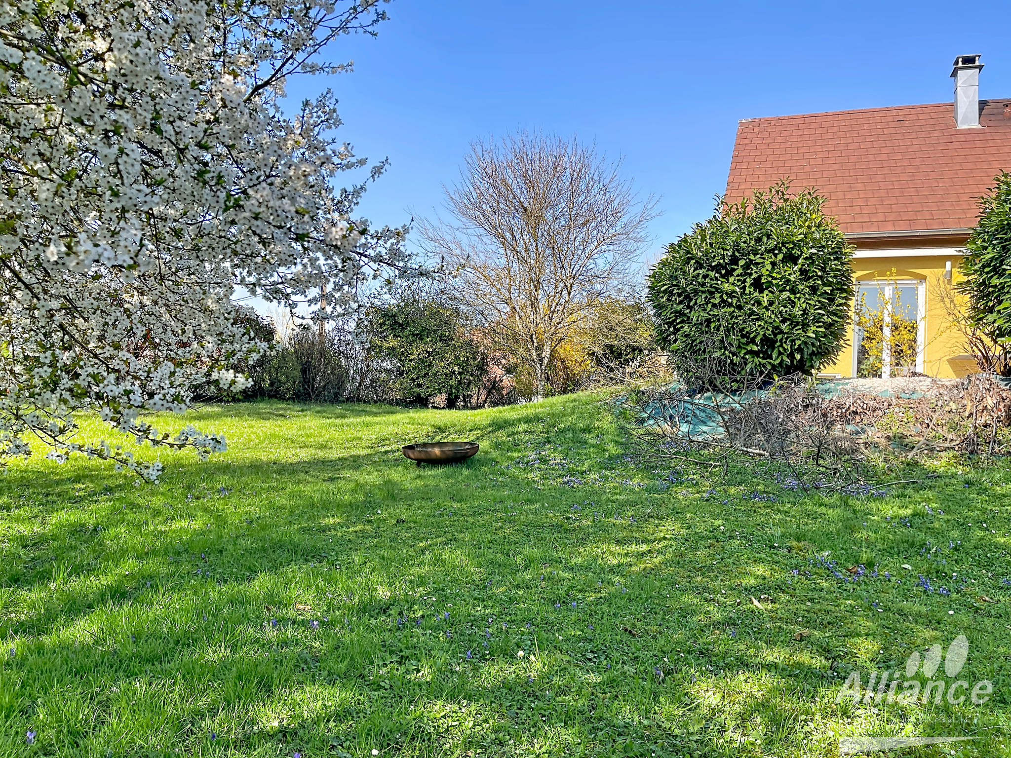Maison clé en main en impasse   calme et proximité frontière