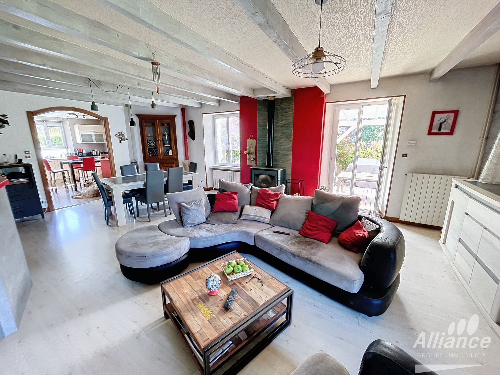 Maison rénovée avec jardin, terrasse et appartement indépend