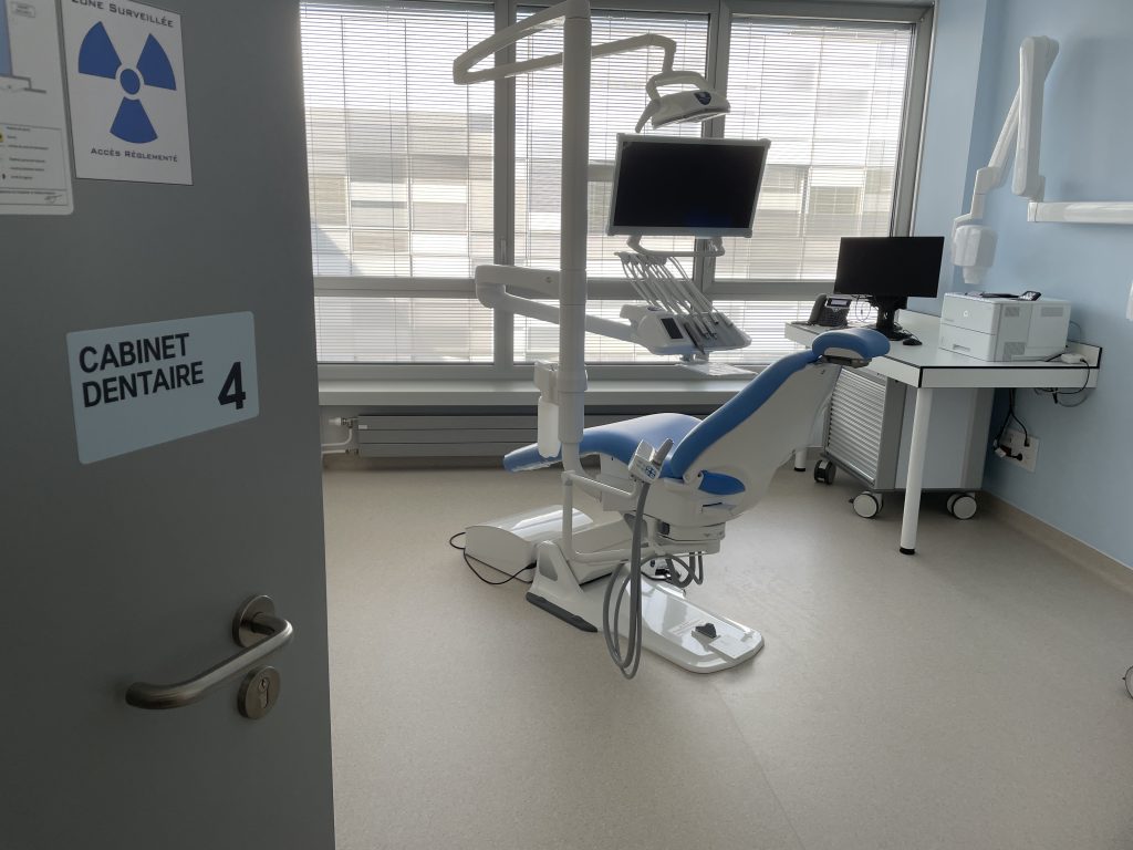 Dix nouveaux fauteuils de cabinet dentaire vont ouvrir en septembre 2026 à l'hôpital nord Franche-Comté.