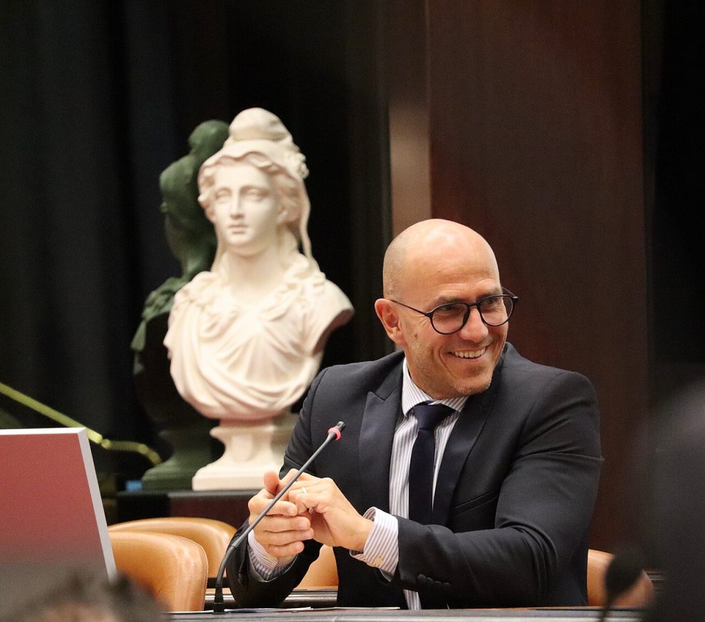 Ludovic Fagaut, maire LR de Besançon, en août 2025, alors qu'il était conseiller municipal d'opposition.