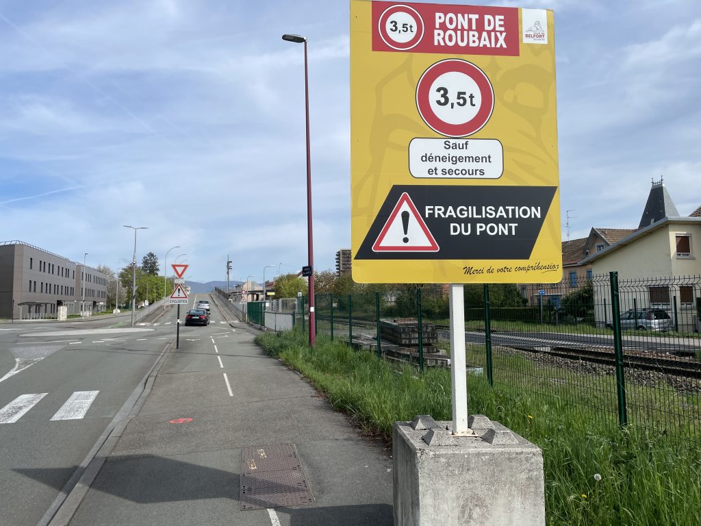 Le pont de Roubaix, près du Techn'hom à Belfort, est l'un des investissements évoqués lors du débat d'orientations budgétaires du conseil municipal du 16 avril 2026.