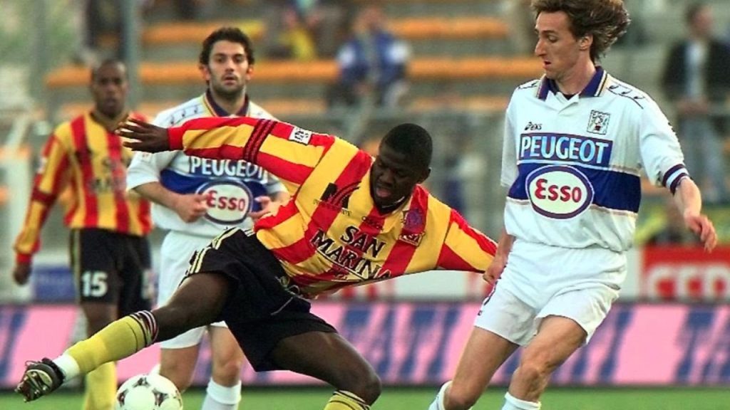 Le 8 mai 1998, Sochaux doit s'imposer lors de la 42e et dernière journée de D2 sur le terrain du FC Martigues pour arracher la 3e place validant sa billet pour l'élite.