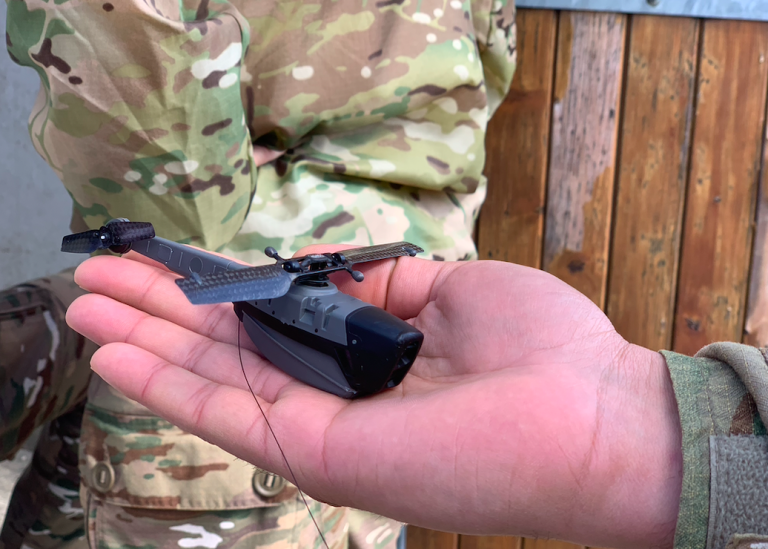 Drone Black hornet 3 (BH3) du 35e régiment d'infanterie de Belfort.