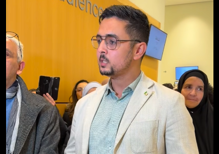 Ismaël Boudjekada, ancien élu d'opposition de Grand-Charmont, à la sortie du tribunal le 19 mai.