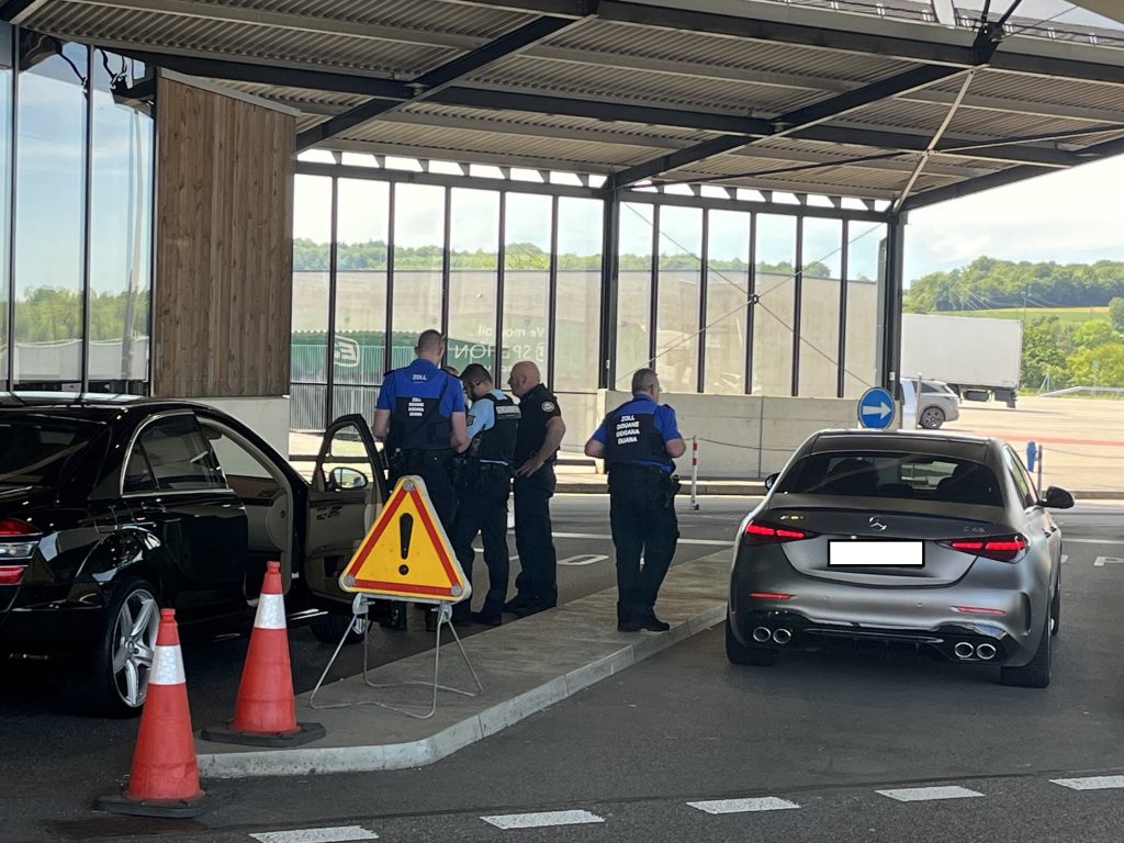 Des contrôles douaniers renforcés ont été organisés durant toute la journée du 22 mai 2026 sur la frontière franco-suisse, dans le Territoire de Belfort et le Doubs.