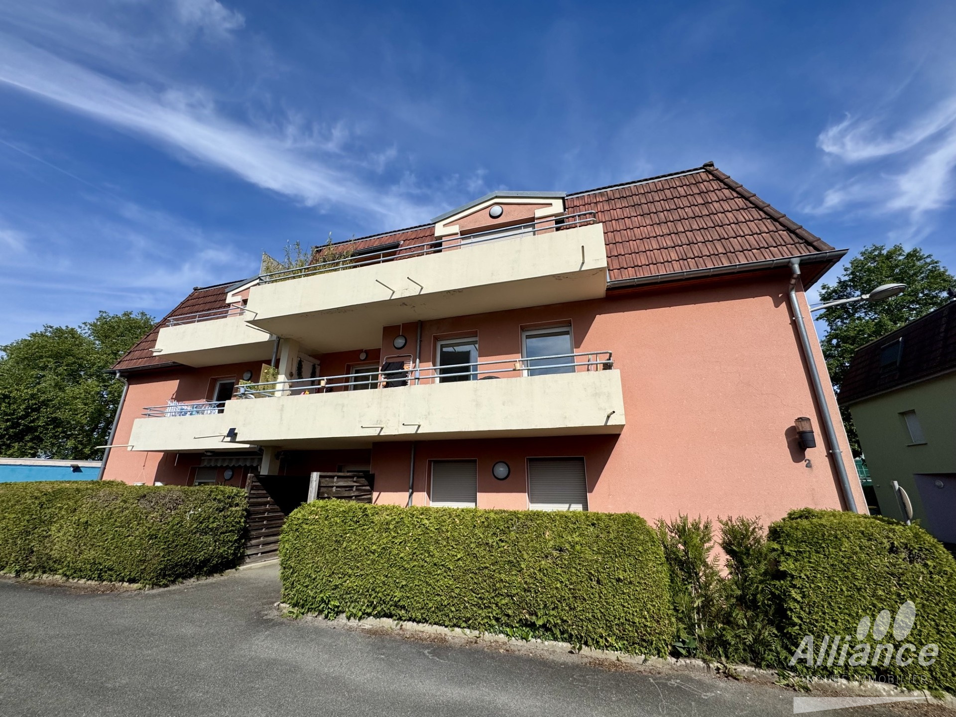 Appartement avec terrasse – Etang des forges
