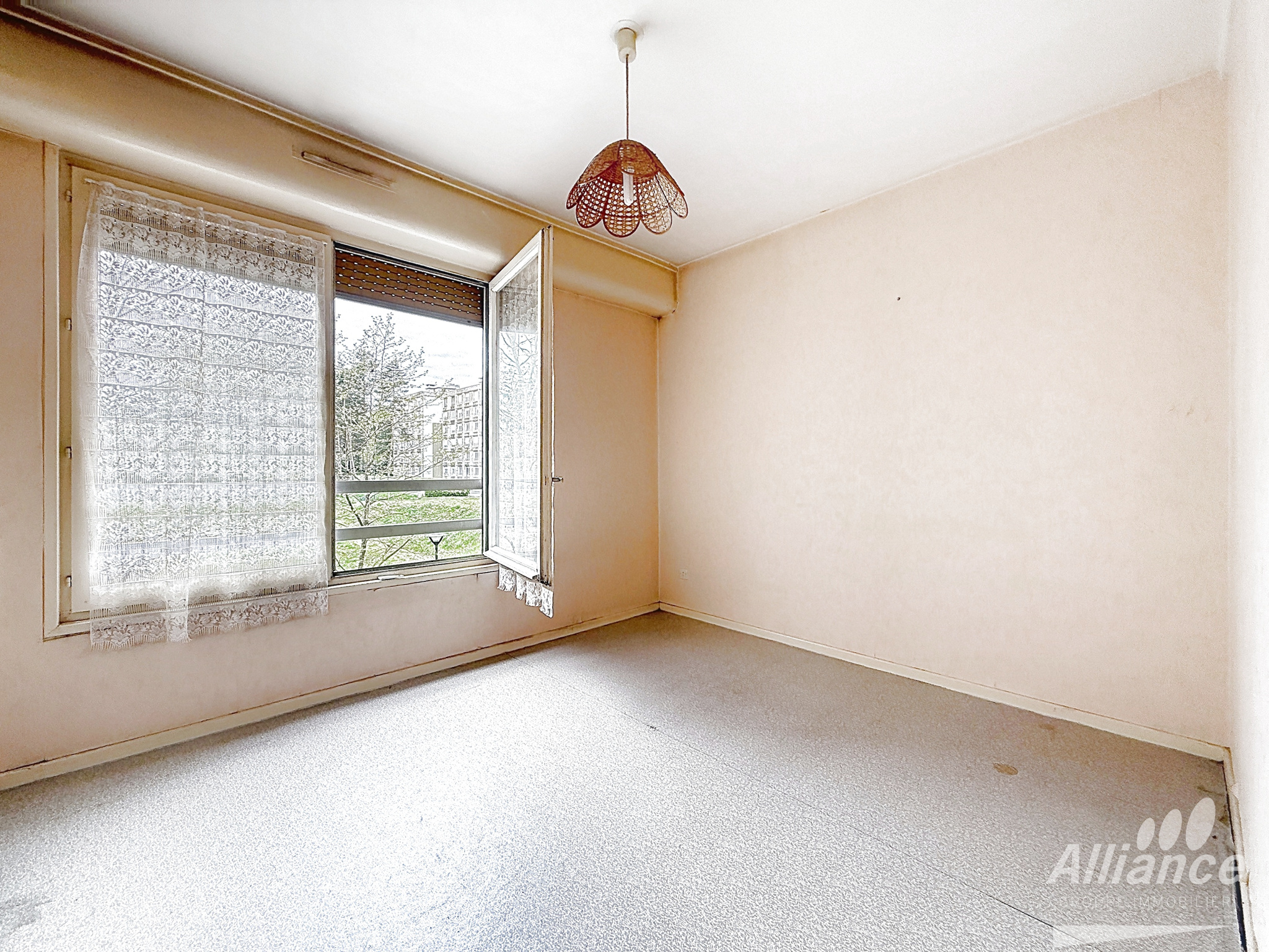 APPARTEMENT T3  A FORT POTENTIEL IDEAL INVESTISSEMENT OU PRE