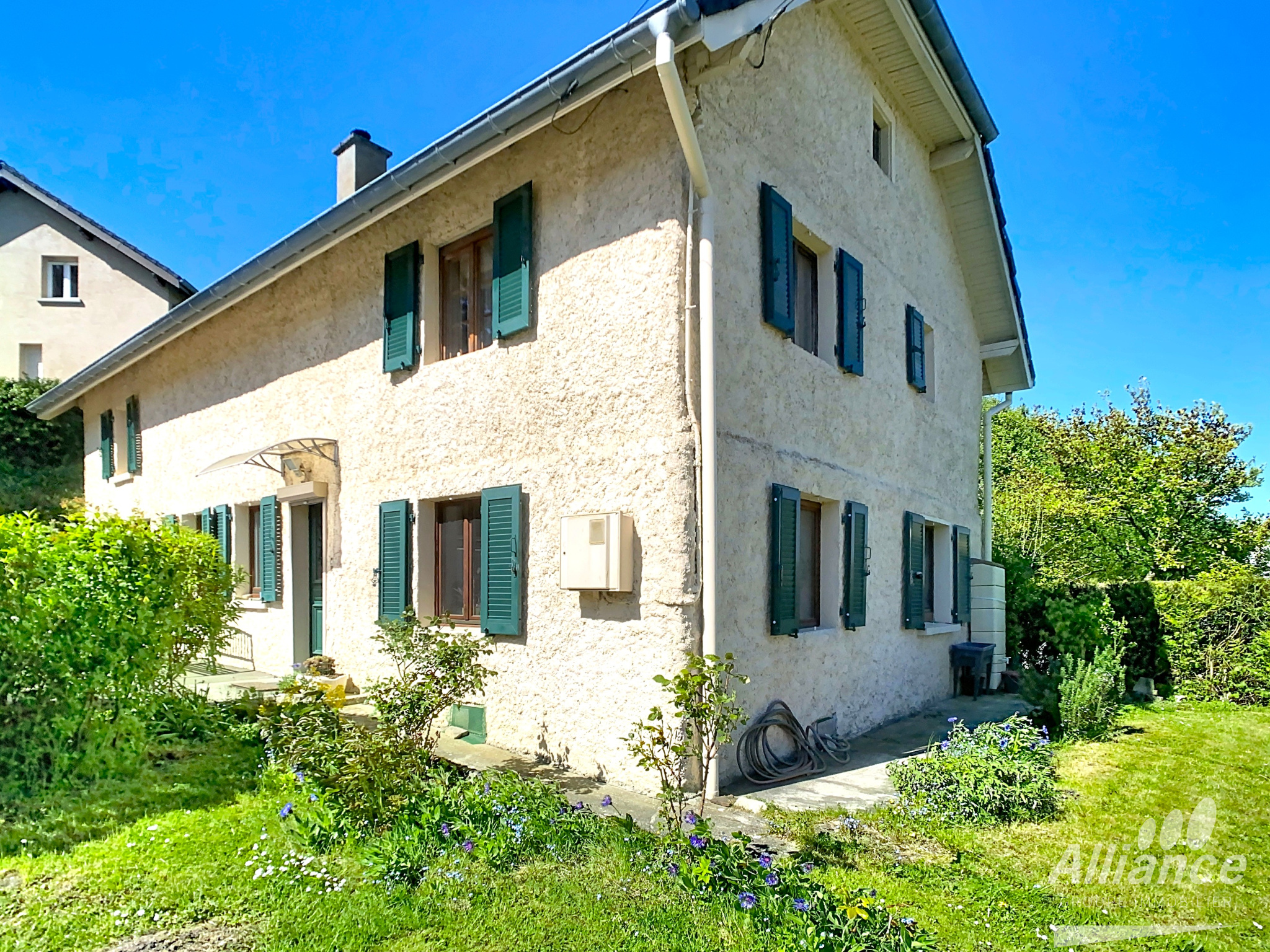 Maison 6 pièces GRANDVILLARS – Garage, terrasse et jardin