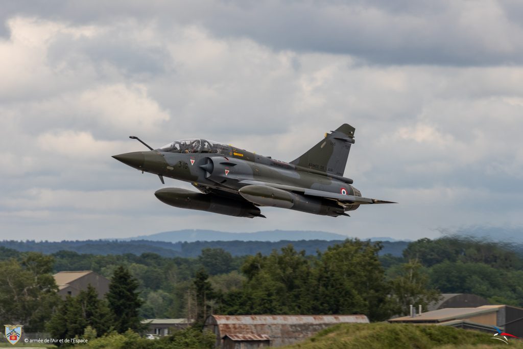 Un Mirage 2000D de la 3e escadre de chasse de la BA 133 de Nancy-Ochey, en vol.
