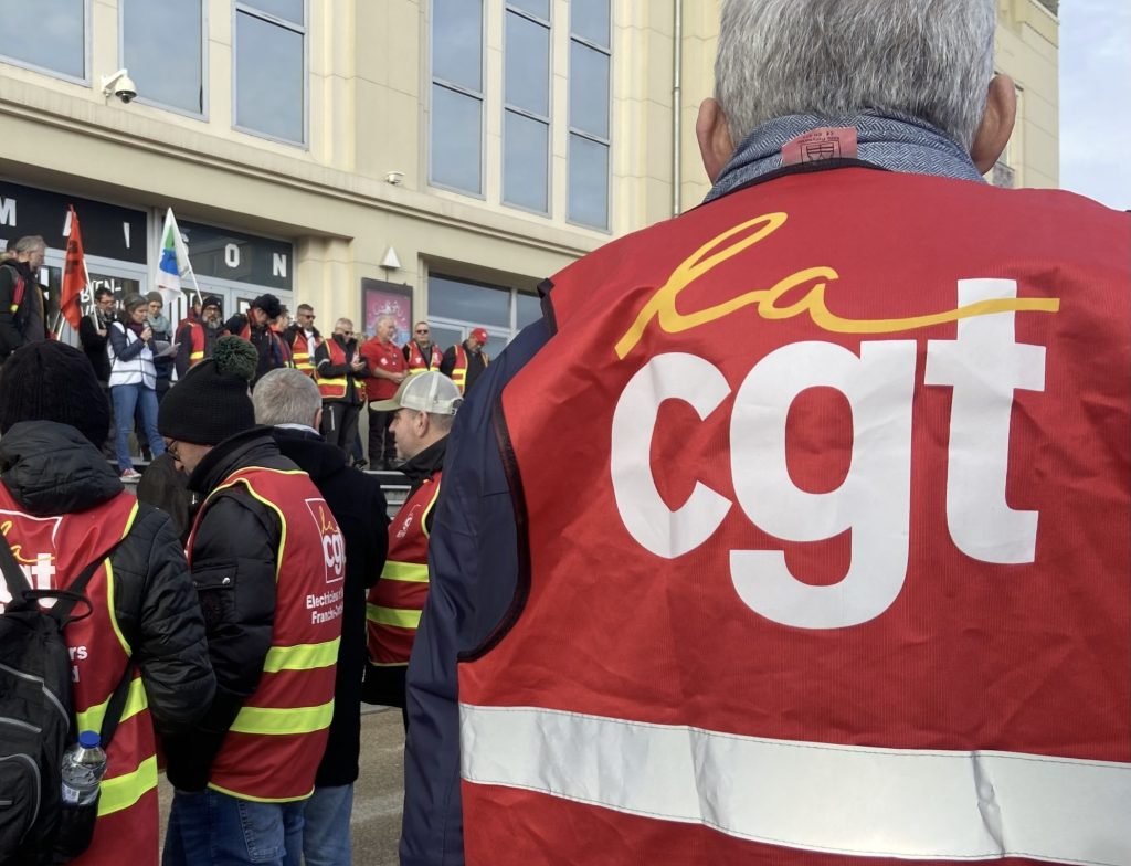 Un dossard de la CGT.