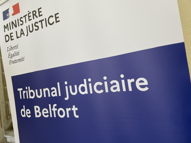 Signalétique du tribunal judiciaire de Belfort.